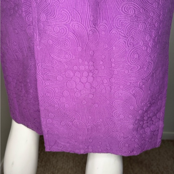 Milly Of New York Elegant Purple Skirt with Gold Accents. #236 - Picture 5 of 16